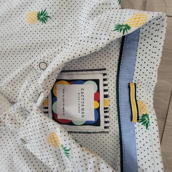 Button-up Shirt - Picture 2 of 2